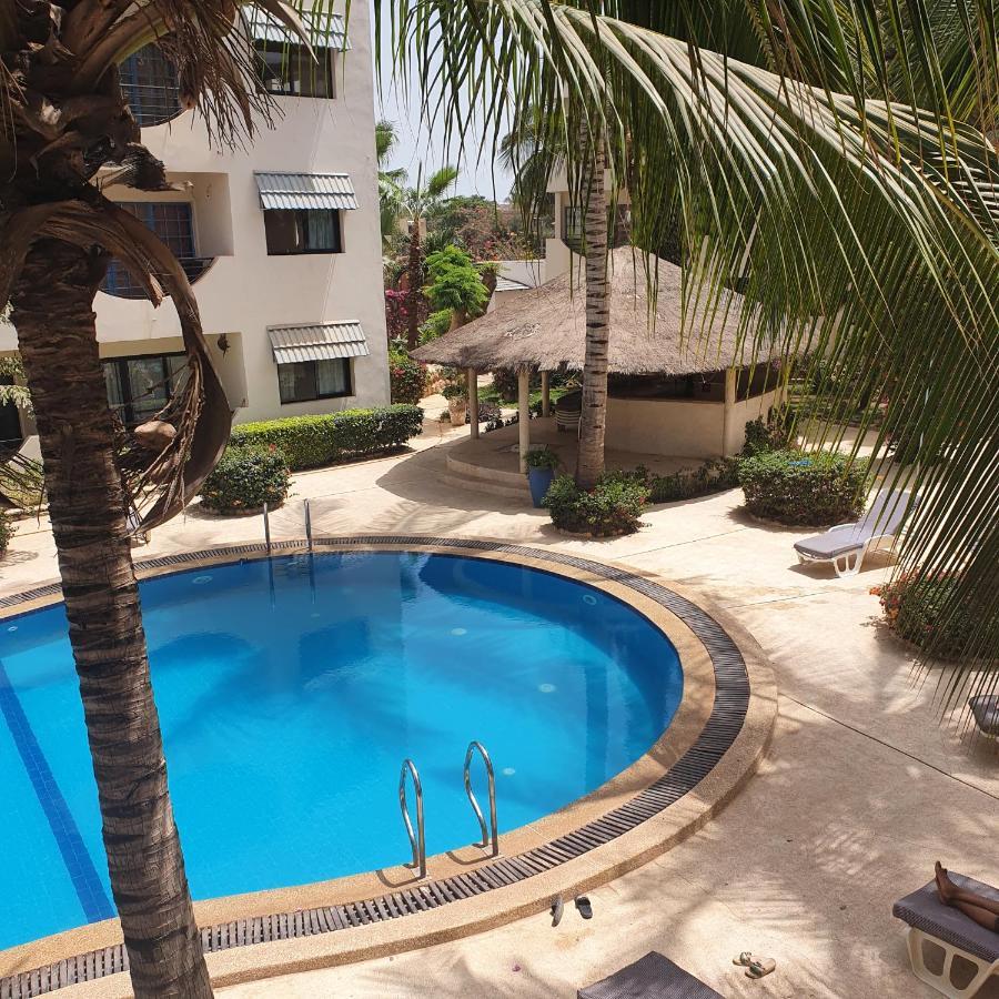 Superbe Appartement Avec Piscine, Proche Centre Ville, Restaurant, Mer Saly ภายนอก รูปภาพ
